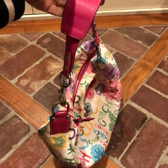 Coach Poppy Daisy Floral Graffiti - Picture 3 of 5